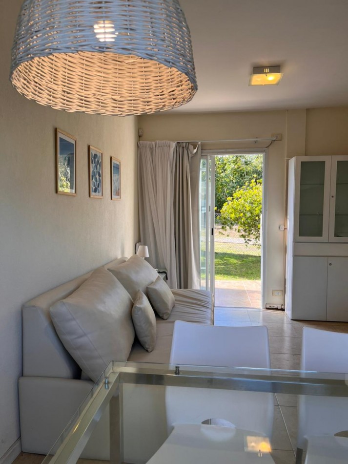 VENTA DE DEPARTAMENTO- Azopardo 29, a poco metros del mar. Valeria del Mar.