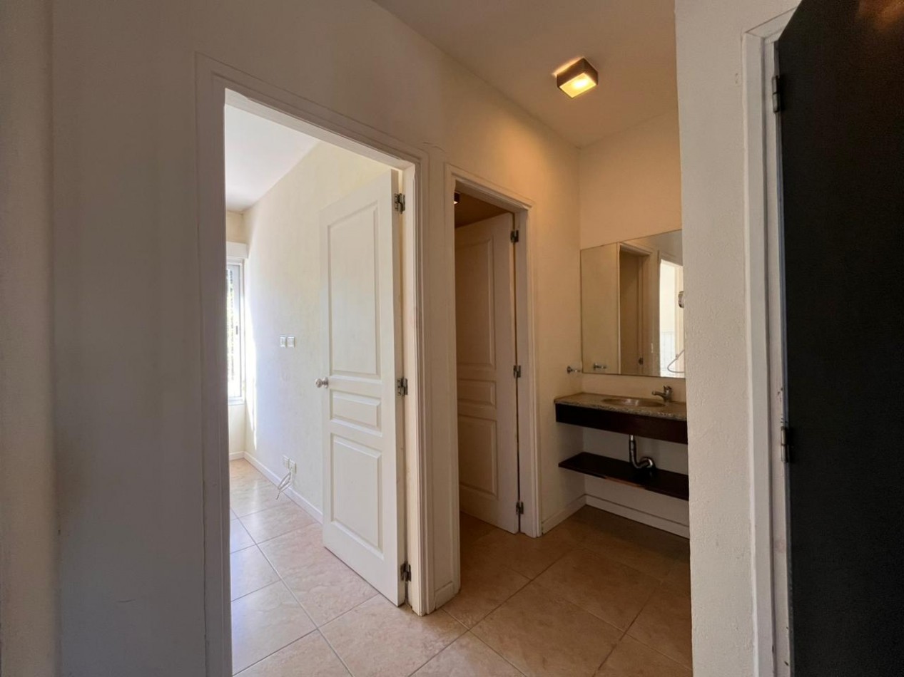VENTA DE DEPARTAMENTO- Azopardo 29, a poco metros del mar. Valeria del Mar.