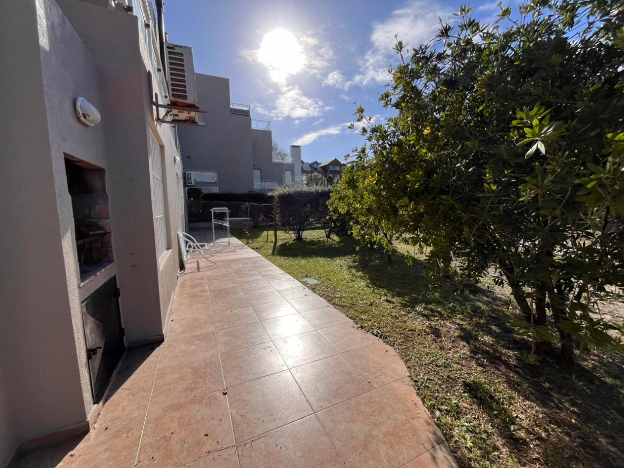 VENTA DE DEPARTAMENTO- Azopardo 29, a poco metros del mar. Valeria del Mar.
