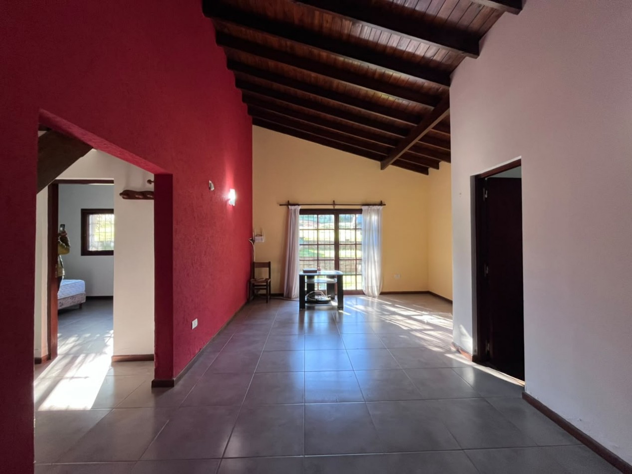 Venta de Casa 5 ambientes en Pinamar Zona B5 cerca del mar y centro comercial (cuenta c/Gas Natural )