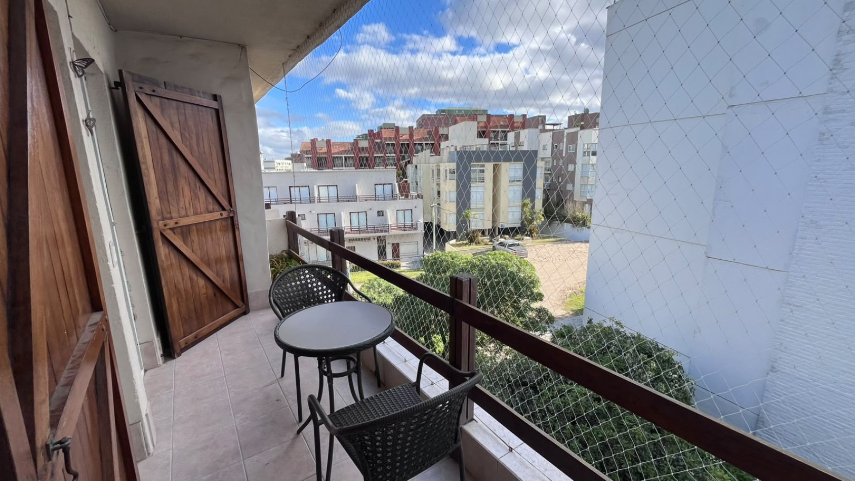 Hermoso departamento con VISTA AL MAR, 3 ambientes c/estacionamiento, Zona Muelle (GAS NATURAL)