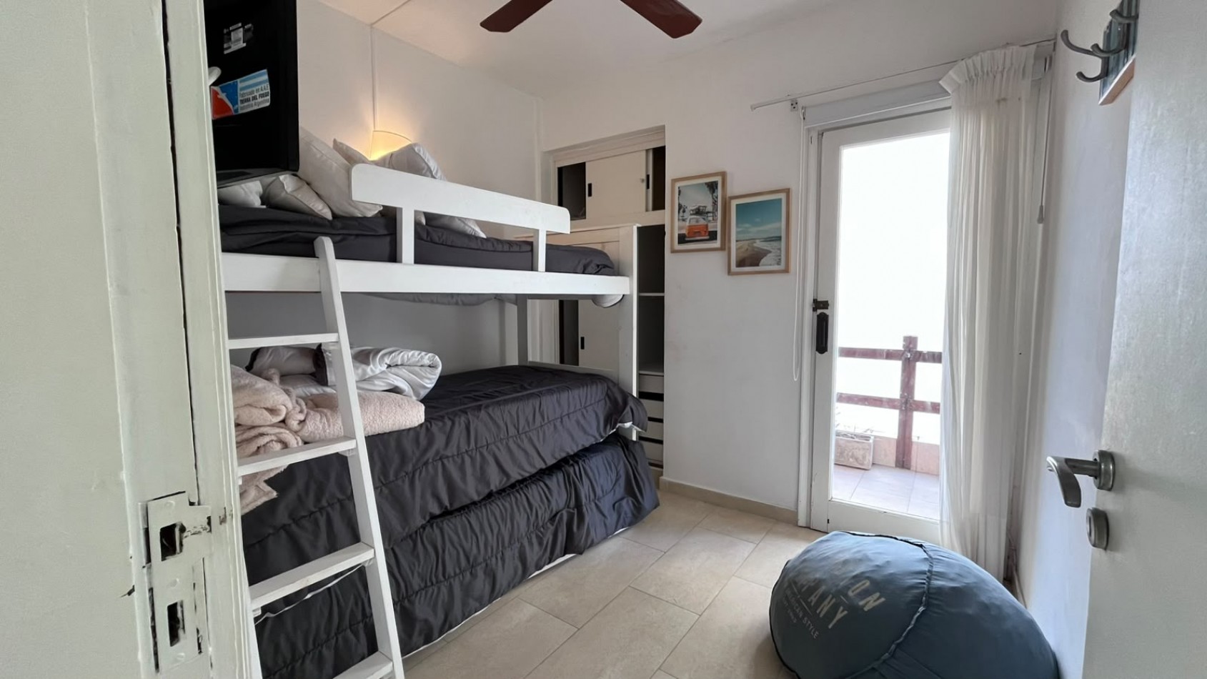 Hermoso departamento con VISTA AL MAR, 3 ambientes c/estacionamiento, Zona Muelle (GAS NATURAL)