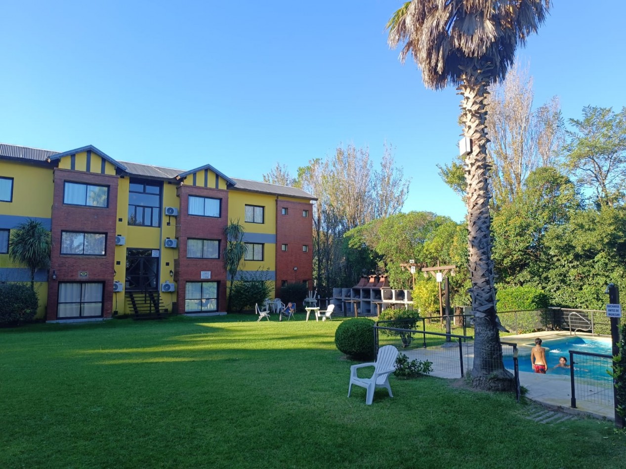 Departamento 2° Piso a 150 mts de la playa