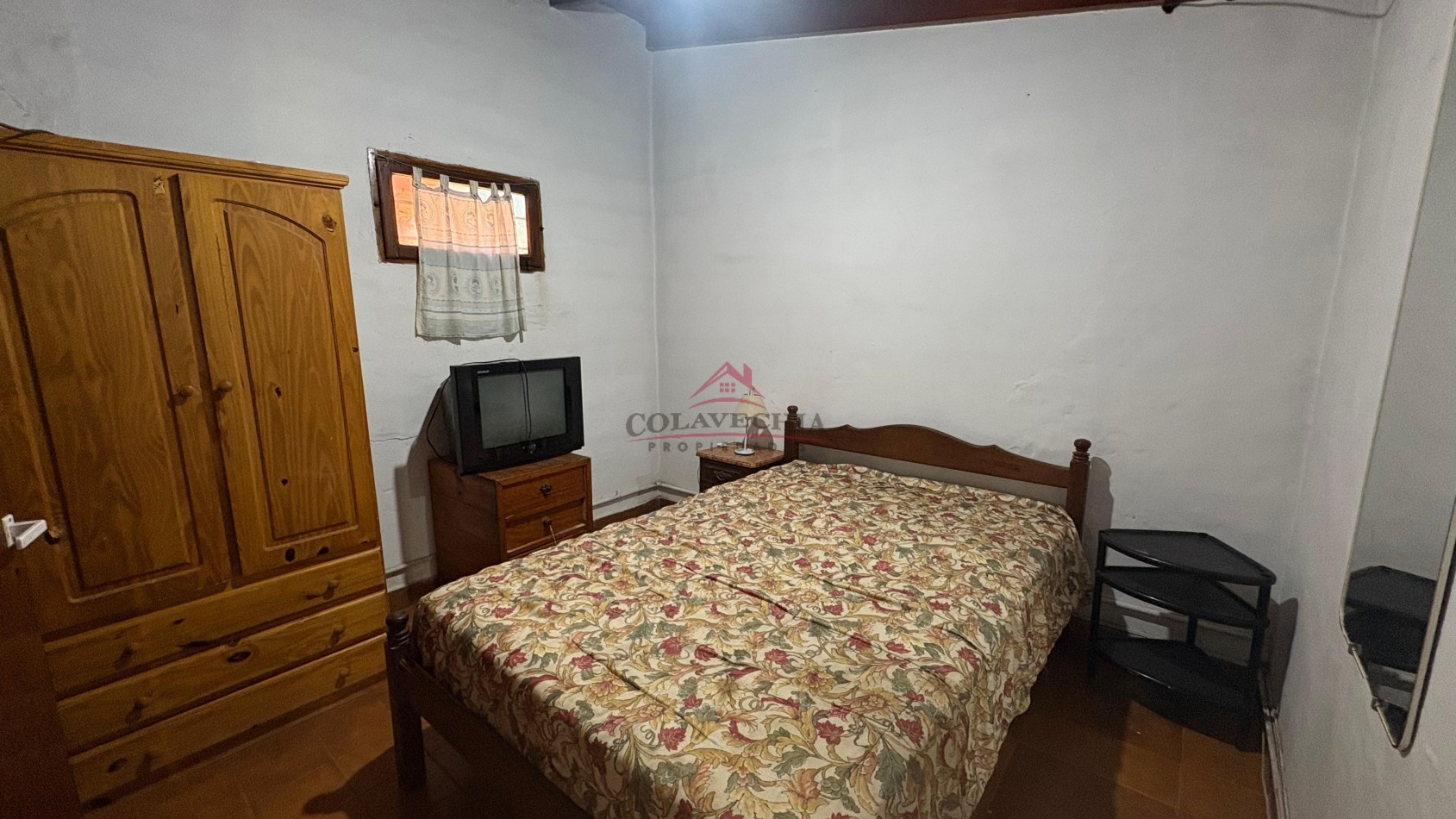 Venta Casa + Departamento.