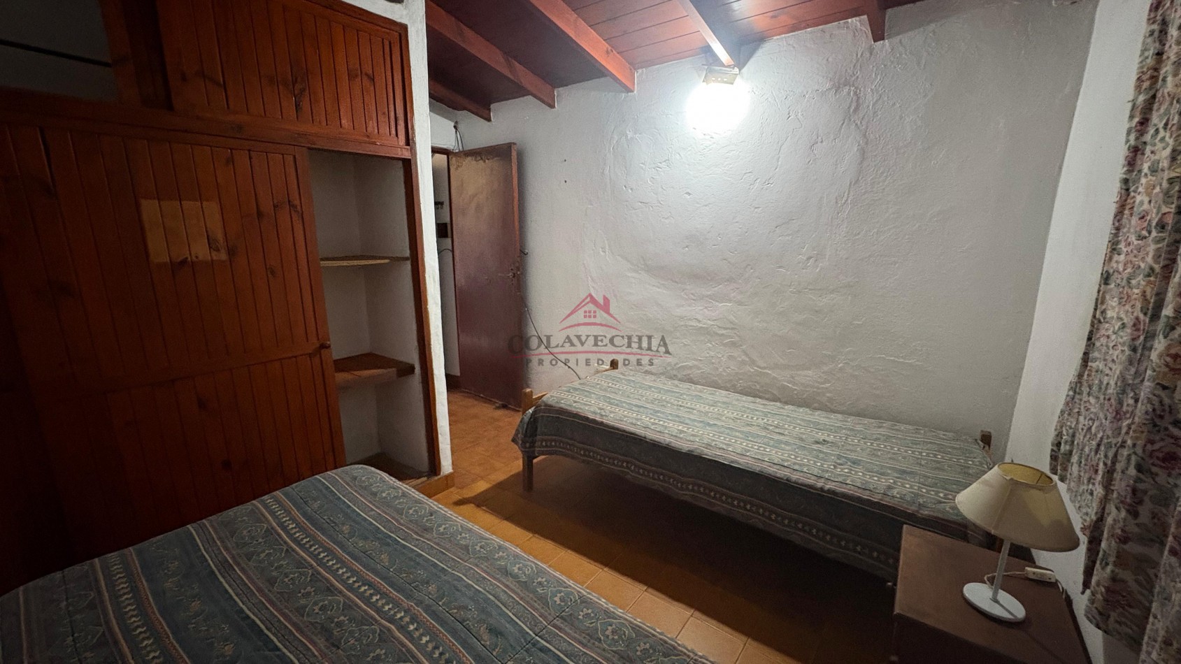 Venta Casa + Departamento.