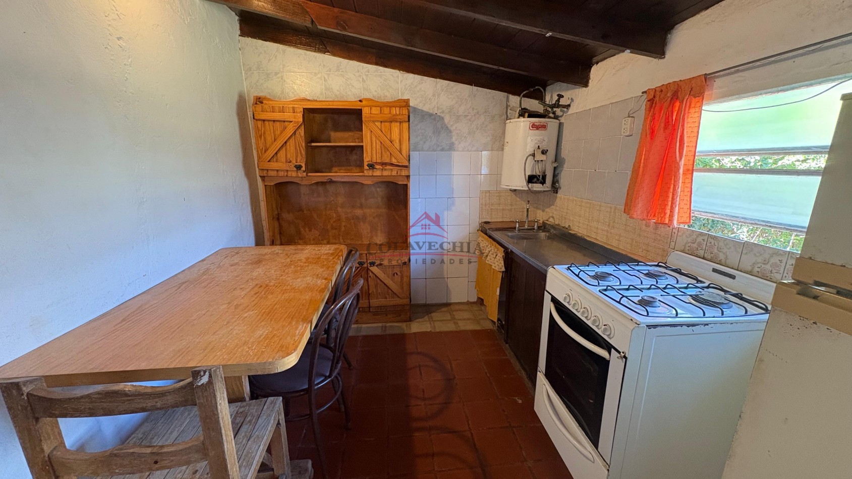 Venta Casa + Departamento.