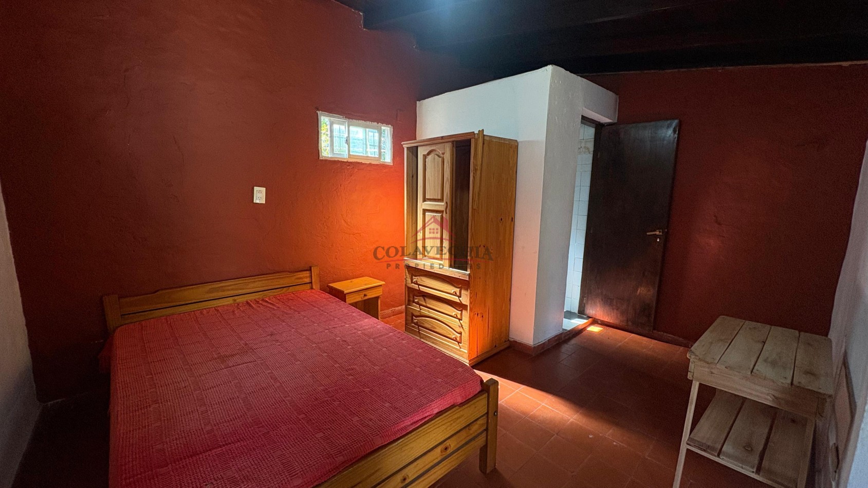 Venta Casa + Departamento.