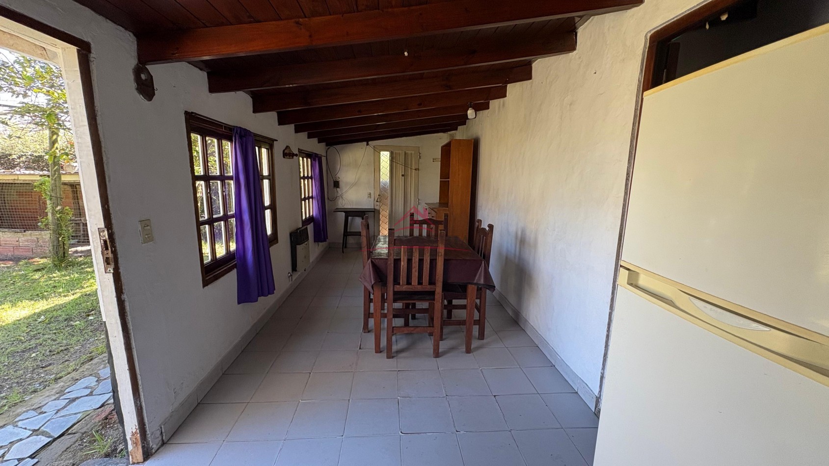Venta Casa + Departamento.