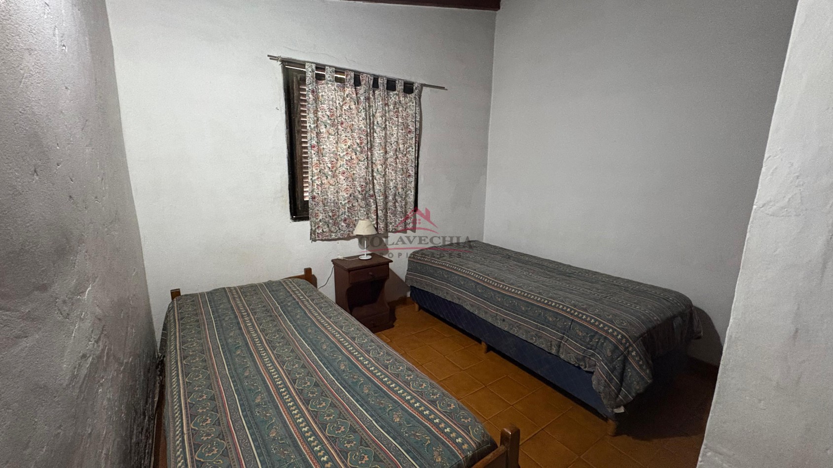 Venta Casa + Departamento.